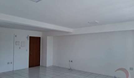 Sala Comercial de 43.26m² no bairro Rio Caveiras
