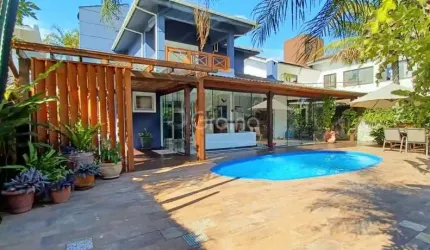 Casa Residencial de 3 dorms no bairro Jurerê Internacional