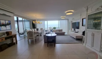 Cobertura de 5 dorms no bairro Santinho