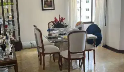 Apartamento de 3 dorms no bairro Centro