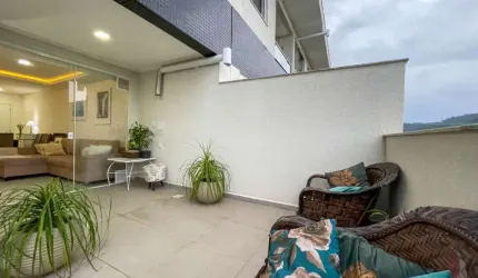 Apartamento de 2 dorms no bairro Ingleses Do Rio Vermelho