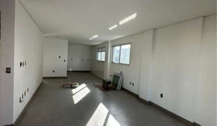 Apartamento de 86m² com 2 quartos no Centro