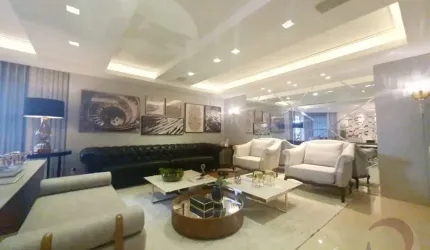 Apartamento de 221,35m² com 4 quartos sendo 2 suítes na Agronômica