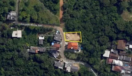 Terreno de 600m² no bairro Itacorubi