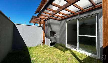 Casa de 78m² com 2 suítes no Morro das Pedras
