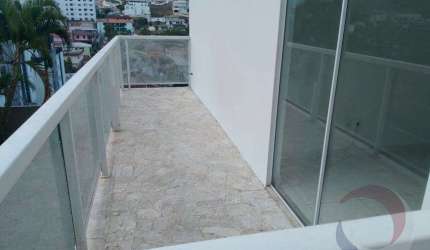 Predio Residencial de 11 dorms no bairro Carvoeira