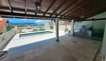 Casa Residencial de 5 dorms no bairro João Paulo