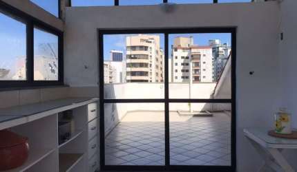 Cobertura de 3 dorms no bairro Centro