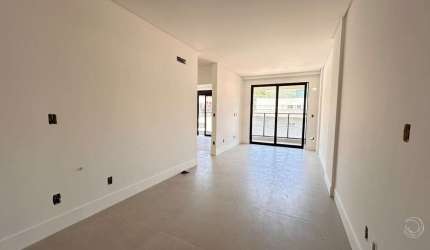 Apartamento de 2 dorms no bairro Saco Grande
