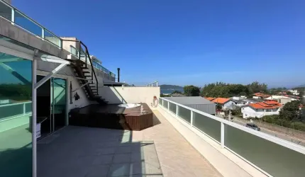 Cobertura com 3 quartos no bairro  Campeche