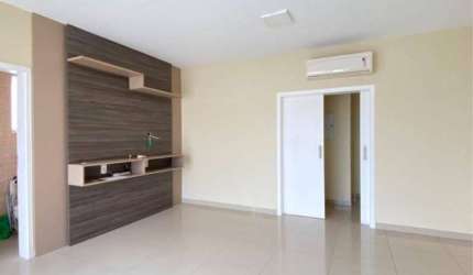 Cobertura de 3 dorms no bairro Coqueiros