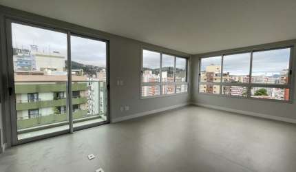 Apartamento de 3 dorms no bairro Centro