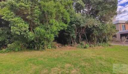 Terreno de 385.61m² no bairro Campeche
