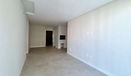 Apartamento de 2 suítes no Centro de Florianópolis.