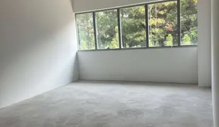 Sala comercial de 45m² no Saco Grandes