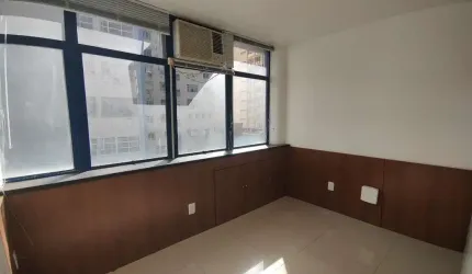Sala comercial com 74,70m² à venda no Centro de Florianópolis