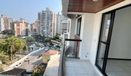 Apto de 105m² com 3 dorms na Agronômica