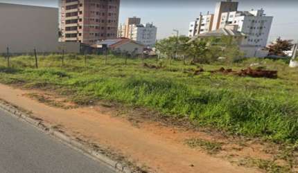Terreno de 360 m² no Pagani