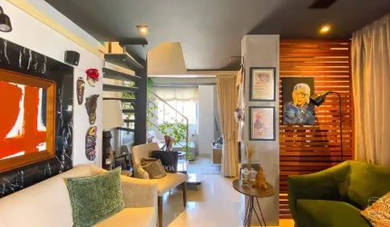 Duplex de 2 dormitórios na Agronômica