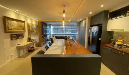 Apartamento alto padrão, 3 suítes no bairro Jurerê, Florianópolis.
