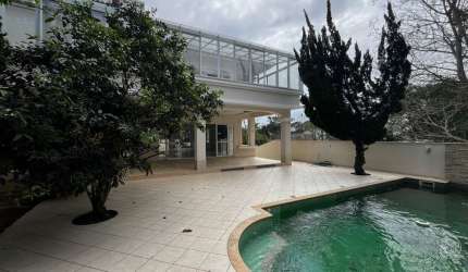 Casa alto padrão, com 4 suítes em Jurerê Internacional.