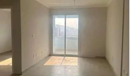 Apartamento com 78m² com 2 dormitórios  em Barreiros
