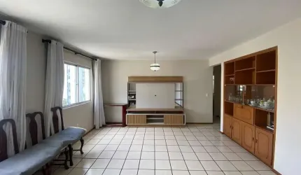 Apartamento de 3 quartos no bairro Centro, Florianópolis.