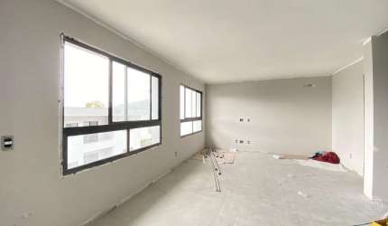 Apartamento Duplex de 92m² com 2 quartos na Cachoeira do Bom Jesus