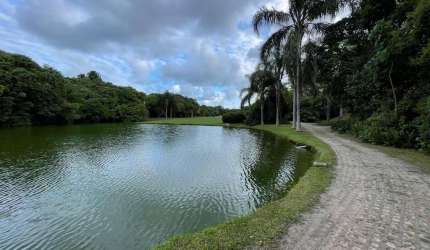 Terreno com 877,77m² em Ingleses do Rio Vermelho