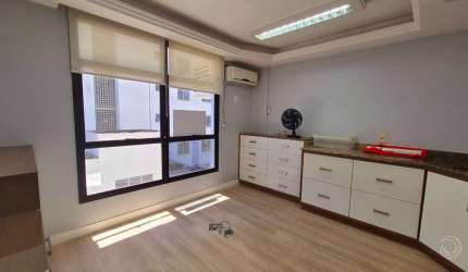 Sala comercial 35,84m² no Centro de Florianópolis