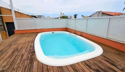 Casa com 3 quartos sendo 2 suítes com 334,56m² no Balneário do Estreito
