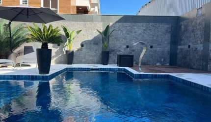 Casa Residencial  de Alto Padrão de 271m² com 3 Suítes no Itacorubi
