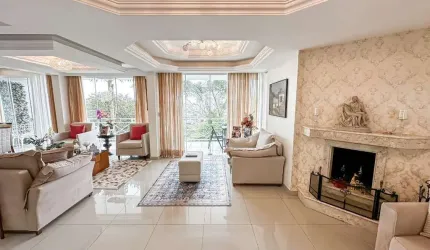 Casa de Alto Padrão no Bosque das Mansões - São José/SC