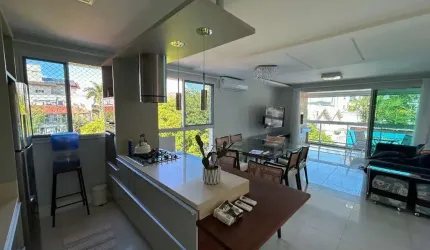 Apartamento com 3 quartos em Jurerê, Florianópolis.