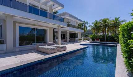 Casa Alto Padrão com 1.106,19 m² e 8 suítes em Jurerê Internacional