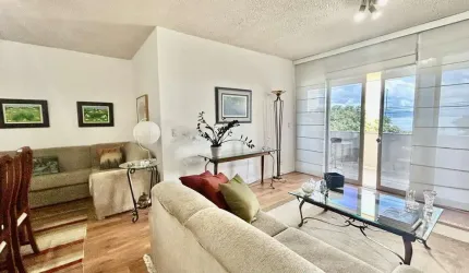 Apartamento à venda com 4 quartos e vista mar. Agronômica - Florianópolis/SC.