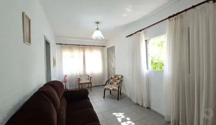 Casa de 200m² com 4 sendo 1 suíte no bairro Bela Vista em São José