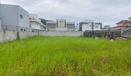 Terreno com 450,84 em loteamento planejado no Rio Tavares