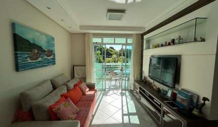 Apartamento com 3 suítes em Jurerê, Florianópolis.