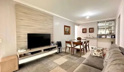 Apartamento de 97m² com 2 suítes no Centro