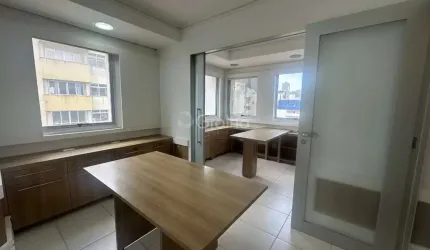 Sala Comercial de 35m² no Centro