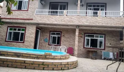 Casa residencial com 4 quartos no Rio Tavares, Florianópolis.