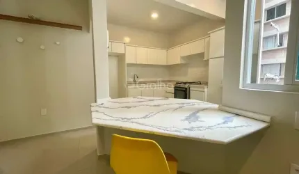 Apartamento de 57m² com 2 quartos no Centro