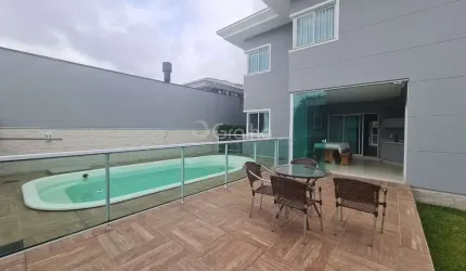 Casa mobiliada com 4 quartos sendo 3 suítes no bairro Pedra Branca