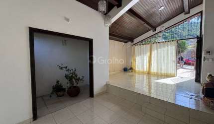 Casa Residencial com 3 quartos sendo 1 suíte na Trindade