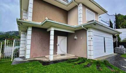 Casa com 4 quartos no bairro Córrego Grande