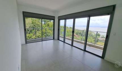 Apartamento de 176m² com 3 suítes em Cacupé