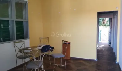 Casa Residencial de 185m² com 3 quartos no Estreito