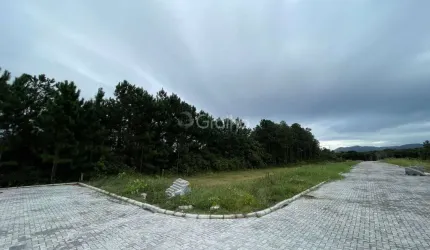 Terreno com 433 m² no bairro Ribeirão da Ilha