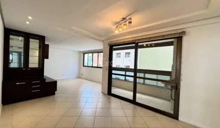 Apartamento de 151 m² com 3 quartos sendo 1 suíte no Centro